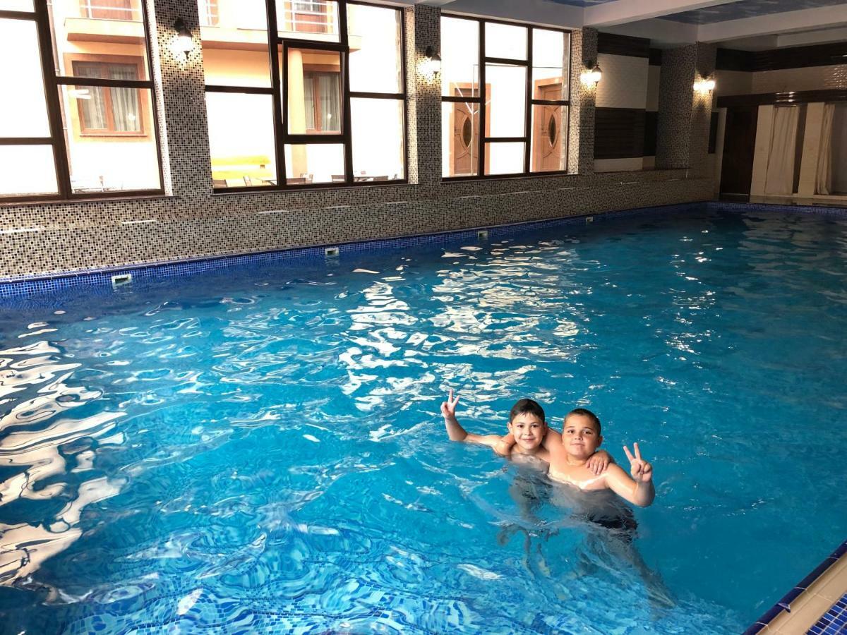 Villa Vlad & Spa Bukovel Ngoại thất bức ảnh